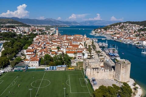 Tour gastronómico e histórico de Trogir en grupos pequeños desde Split y Trogir