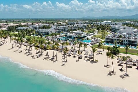 Aeropuerto de Santo Domingo y Traslado Privado Excellence El Carmen