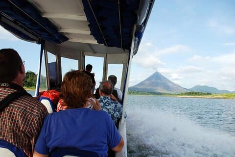 Delad pendelbuss Monteverde till Arenal