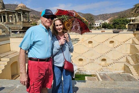 Privat Jaipur Halvdag: Amber Fort, Stepwell, Jal Mahal & Gaitor