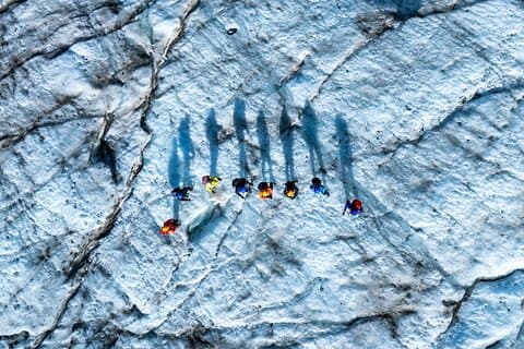 Trekking to Vinciguerra Glacier