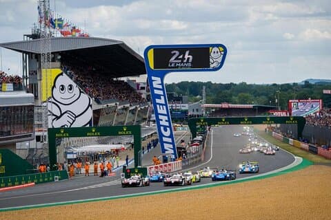 Privéchauffeur Normandië naar Amboise met stop in Le Mans
