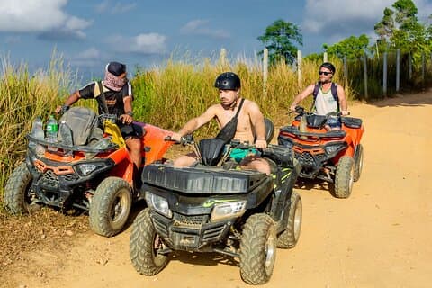 Koh Samui 4 - Hour ATV eventyr gennem jungle stier med frokost