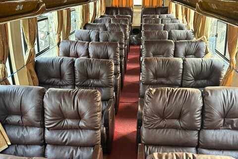 Katmandu till Pokhara Premium soffbussbiljett