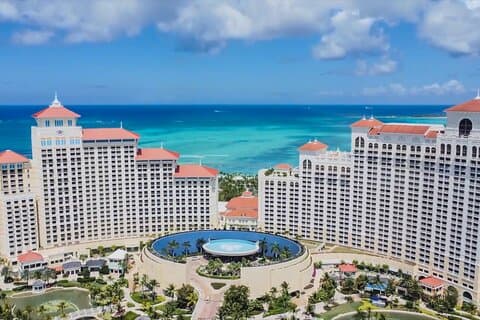 Øytur til National Art Gallery, Beach og Bahamar Resort