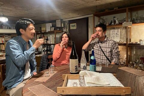 Skjult Sake-smaking og Izakaya Gourmet-tur i Osaka