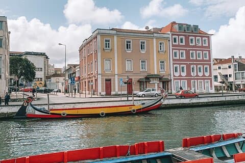 Transfert privé de Porto à Lisbonne avec deux arrêts