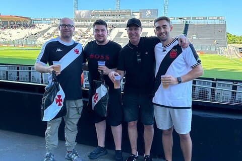 Rio de Janeiro: Gå med i en Vasco da Gama fotbollsmatch med lokal guide