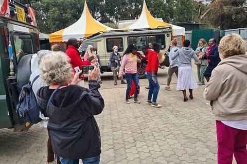 Excursión de un día al Museo Karen Blixen y al Centro de Cuentas de Kobe