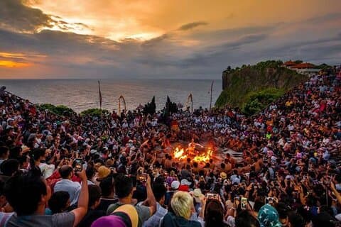 Zuid Bali Beach & Uluwatu Sunset Tour met Kecak Dance Show