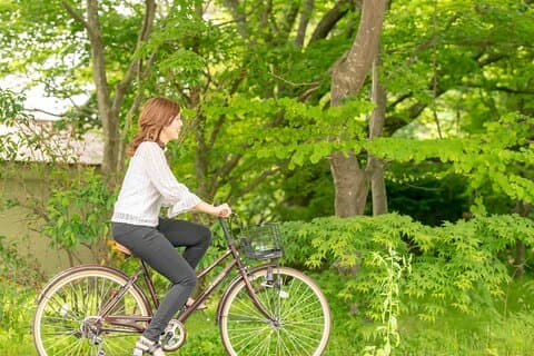 ~ Bezoek de natuur en bezienswaardigheden van Karuizawa ~ Bosbaden fietsen