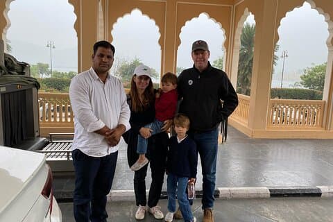 Private Transfer Jaipur To Delhi private airconditioned vehicle