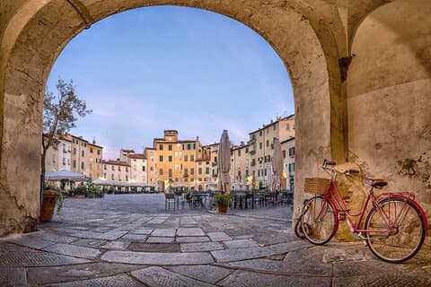 Pisa and Lucca from Florence
