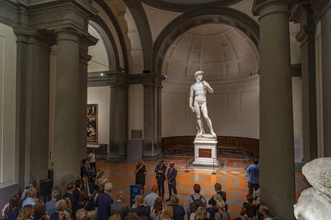 Billeder af Michelangelo's David Academy Gallery