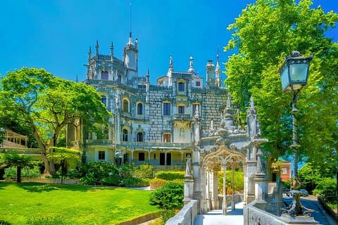 Privat tur fra Lisboa: Quinta Regaleira, Sintra, Monserrate