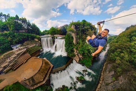 Fra Sarajevo: Dagstur til Travnik, Jajce Pliva-søerne, vandmøller