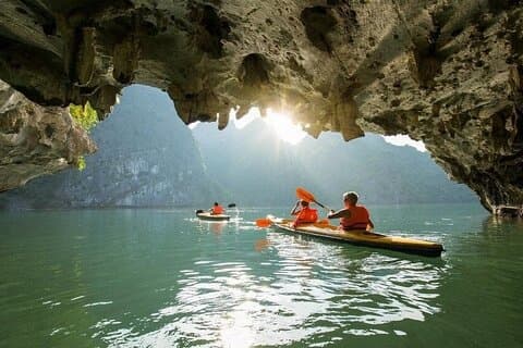 Excursion enchanteresse de 2 jours dans la baie de Lan Ha au départ d'Halong