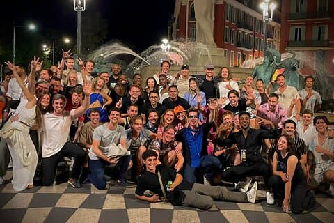 Kroegentocht Nice : Drinken, Lachen, Ontmoet de Wereld