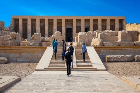 Excursão de um dia aos templos de Dendara e Abidos saindo de Luxor