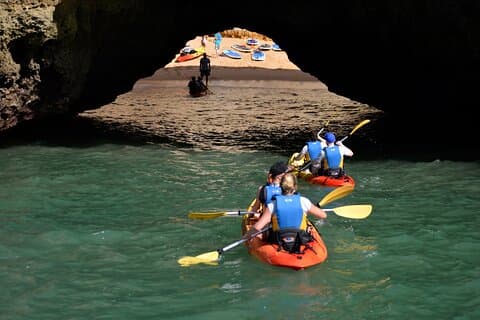 Albufeira Kayak Tour – Relaxing Trip with 2 Guides