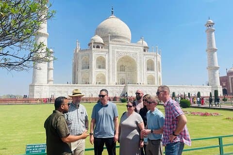 Hoppa över kön - Privat samma dag Agra Tour med lyxbil