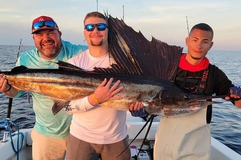 Maratón Experiencia de pesca en los Cayos de Florida Caza mayor
