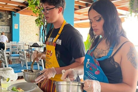 Gastronomisk tur med fruktsmaking og matlagingskurs.