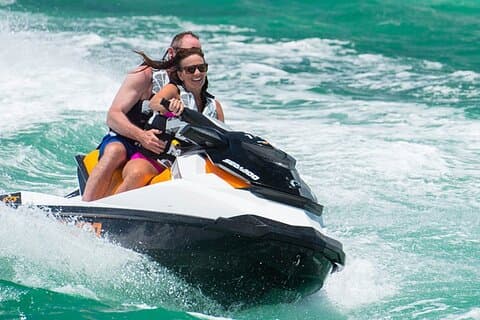 Parasailing Jet Ski e compras em Montego Bay com transporte