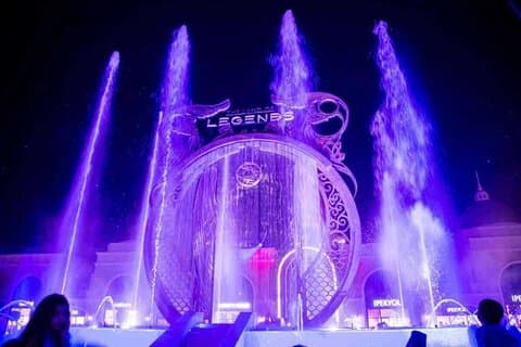 ランド・オブ・レジェンズのナイトショー（ベレク発ラウンド送迎付き）