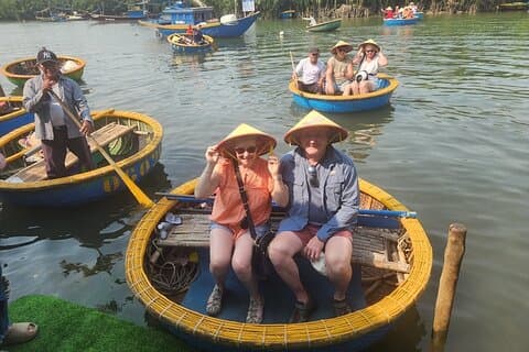 Campagne de Hoi An avec 3 villages et visite de la ville avec promenade en bateau