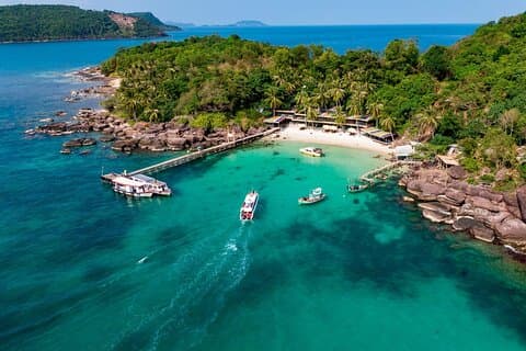 Phu Quoc Private Day Tour in Four Islands by Canoe and Cable Car