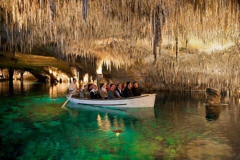 Caves Drach Tour & returtransfer från Cala Dor-Calas Mallorca