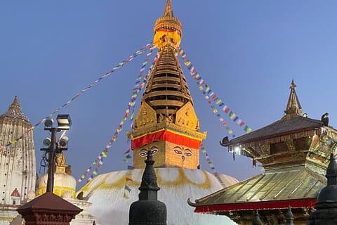Nepal Easy Landing Package, flygplatshämtning och 2-nätters hotell.