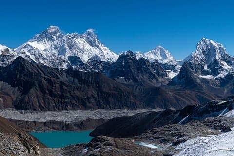 Fra Lukla 15 dagers Gokyo Ri Everest Base Camp Kalapaththar Trek