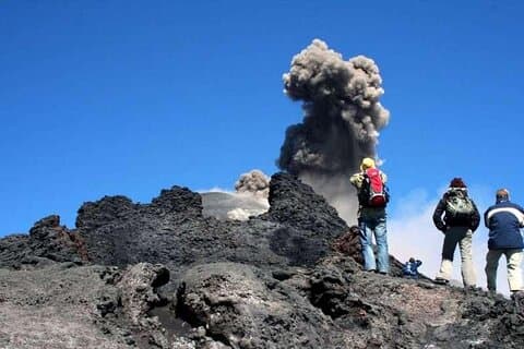 Halvdagstur i Etna (3000 meter)