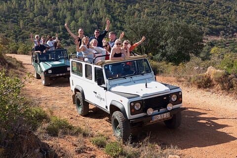 Jeep Safari Demi-Journée Découvrez le Véritable Algarve dans un Véhicule 4x4