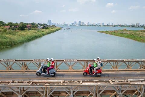 Phnom Penh Silk Island Vespa Tour / Tuk Tuk Available