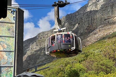 Visite guidée privée de 7 heures à Table Mountain et Robben Island