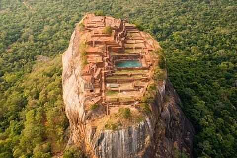 Excursão de um dia com tudo incluído em Sigiriya e Dambulla saindo de Katunayake