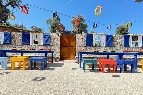 Tastings of typical products with a game of Adventure Golf
