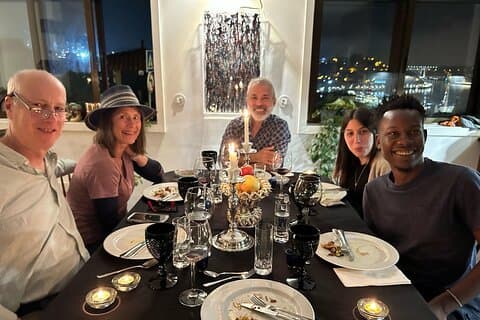 Jantar com Cinco Pratos e Harmonização de Vinhos