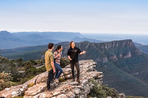 自然のワンダーランド、グランピアンズ グランジュアへのプライベート日帰り旅行