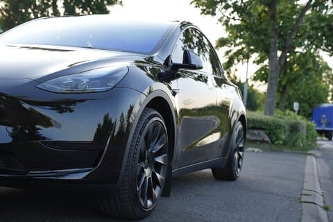 TESLA privat transfer CDG ORLY flygplats till och från Disney