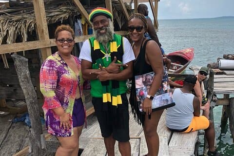 Floyd's Pelican Bar og Black River Safari
