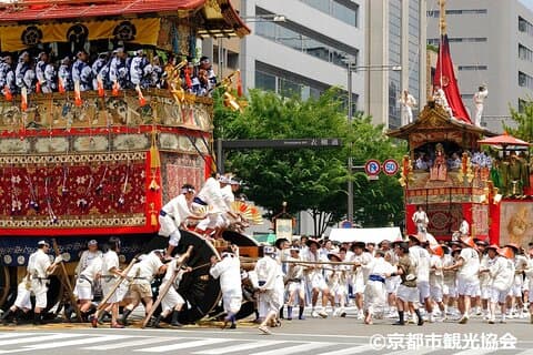 Kyoto Gion Festival, Historic Canals and Outlet Shopping Bus Tour
