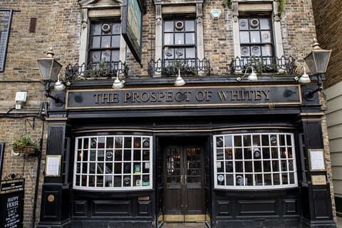 Tournée des pubs historiques à Wapping