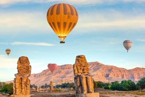 Njut av Luxor och Dendara från Hurghada på 2 dagar.