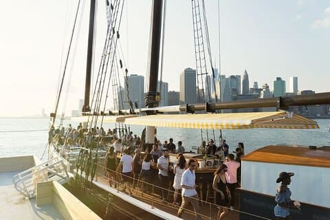Segelupplevelse för Frihetsgudinnan och 3 timmars promenad i NYC