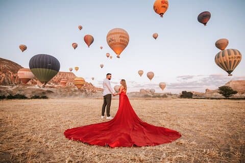 Sunrise Hot Air Balloon over historiske steder i Luxor