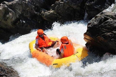 Private Da Nang Full-Package Rafting & Zipline Tour with Lunch